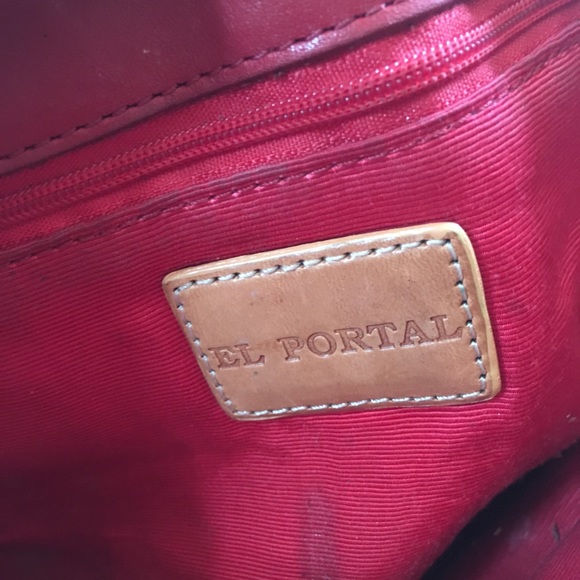 Red leather shoulder bag - Picture 6 of 6